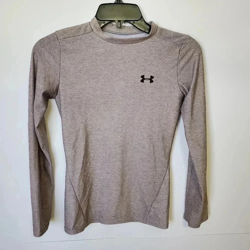 Under Armour Youth M Gray